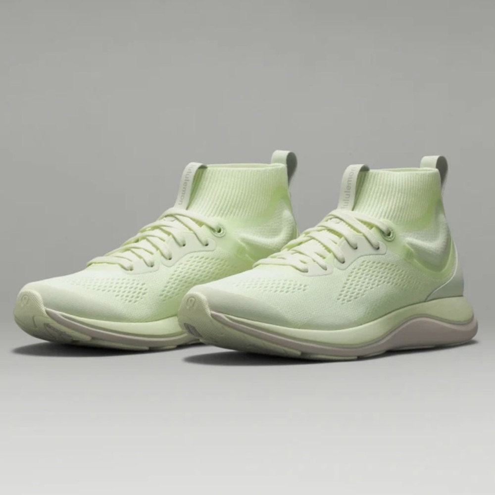 👟CHARGEFEEL MID ELIX/ALPW SNEAKERS